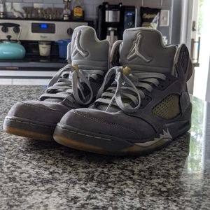 Wolf gray Jordan 5 2010